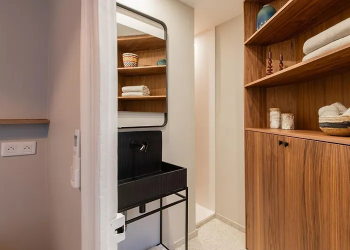 The New Suites, Centre * Παρίσι